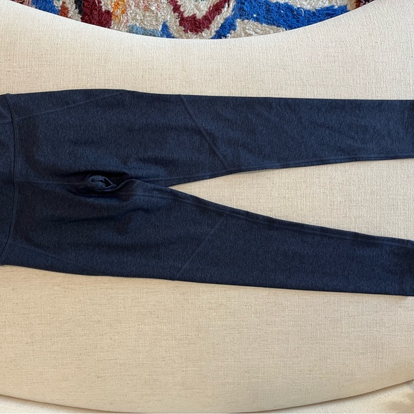 Outdoor Voices Warm Up Leggings Navy Blue XS - NWT - Picture 3 of 4